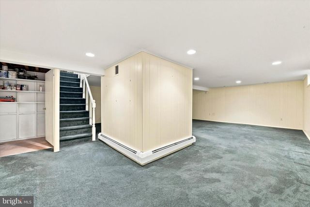 2084 DUTTON MILL RD, Newtown Square, PA 19073