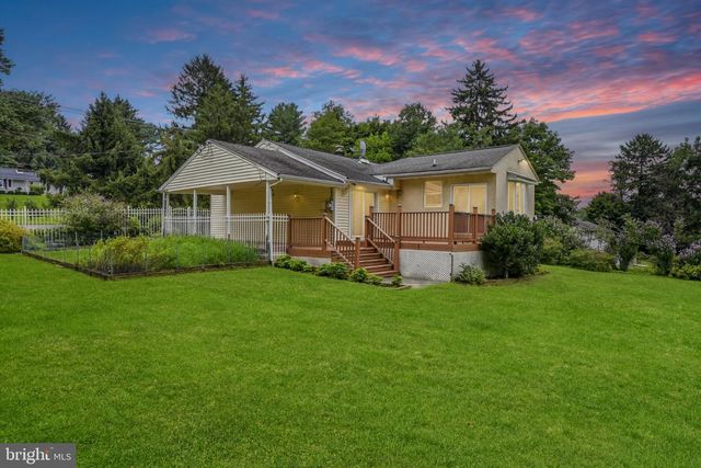 2084 DUTTON MILL RD, Newtown Square, PA 19073