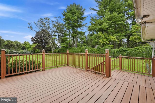 2084 DUTTON MILL RD, Newtown Square, PA 19073