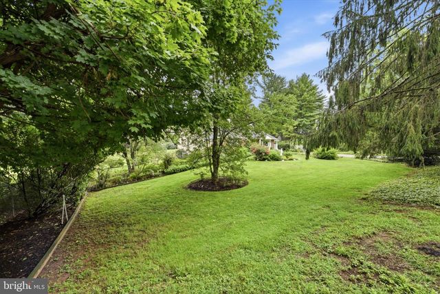 2084 DUTTON MILL RD, Newtown Square, PA 19073