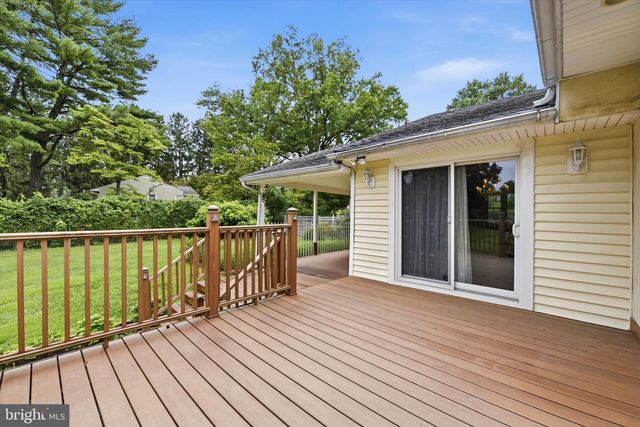 2084 DUTTON MILL RD, Newtown Square, PA 19073