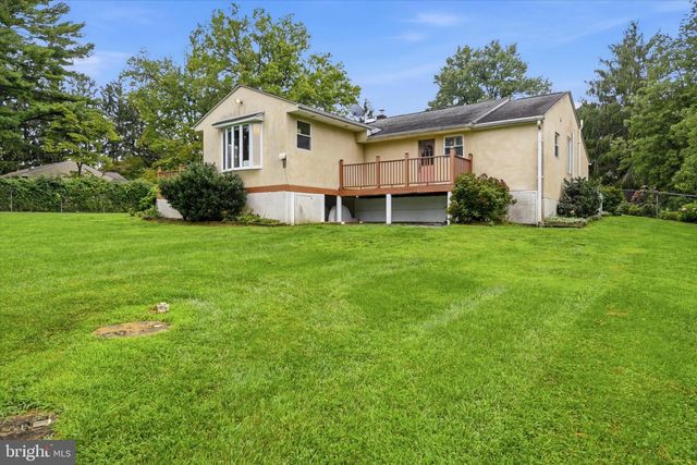 2084 DUTTON MILL RD, Newtown Square, PA 19073