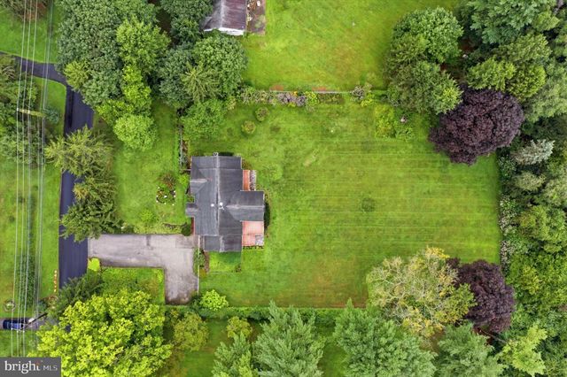 2084 DUTTON MILL RD, Newtown Square, PA 19073