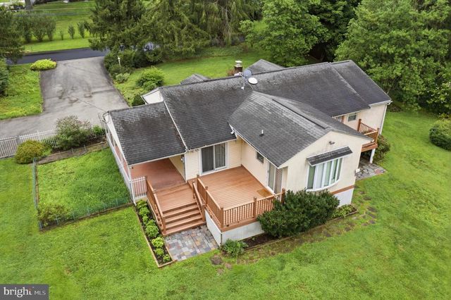2084 DUTTON MILL RD, Newtown Square, PA 19073