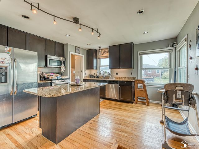 15351 Richmond Street, Southgate, MI 48195