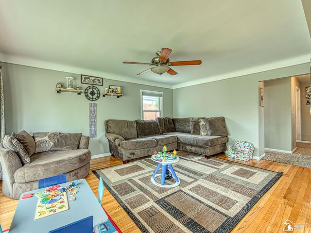 15351 Richmond Street, Southgate, MI 48195