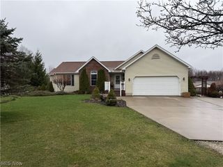 7047 Dial Road SW, Carrollton, OH 44615