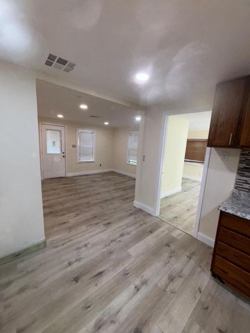 1717 Linwood Avenue, Fort Pierce, FL 34982