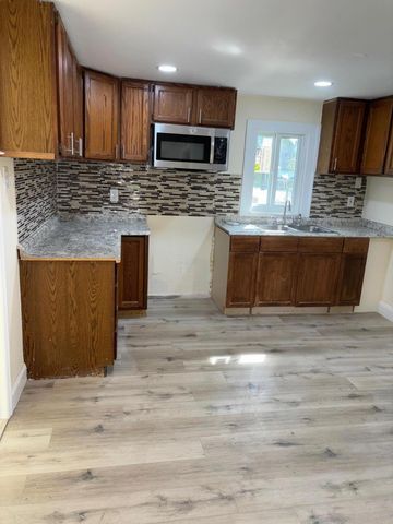 1717 Linwood Avenue, Fort Pierce, FL 34982