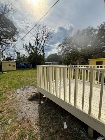 1717 Linwood Avenue, Fort Pierce, FL 34982