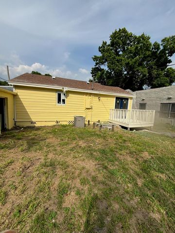 1717 Linwood Avenue, Fort Pierce, FL 34982