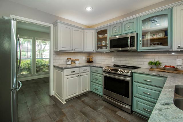 100 Durning Road, Van Alstyne, TX 75495