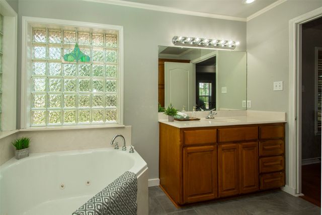 100 Durning Road, Van Alstyne, TX 75495
