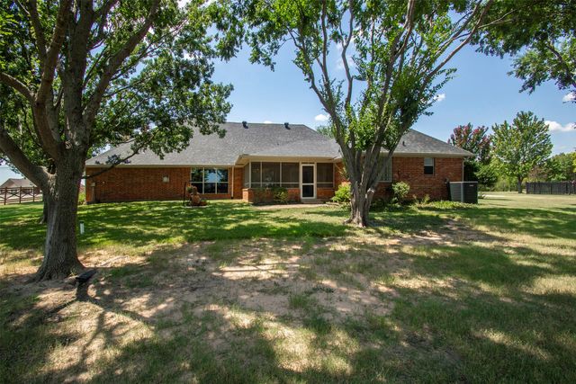 100 Durning Road, Van Alstyne, TX 75495