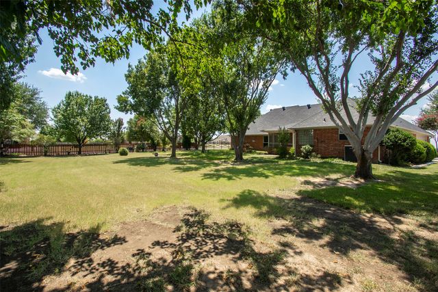 100 Durning Road, Van Alstyne, TX 75495
