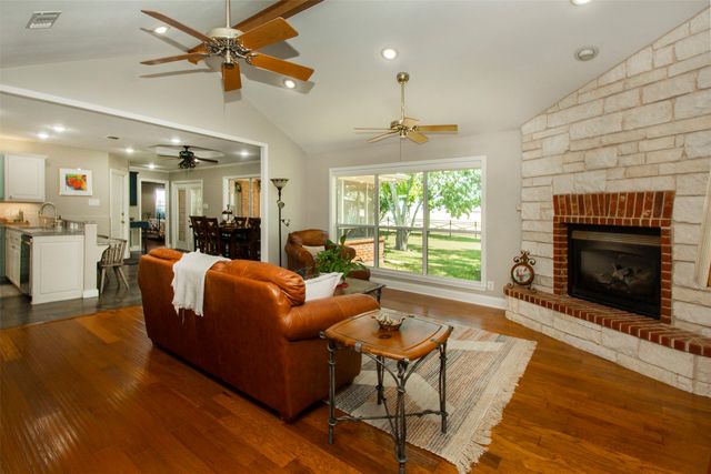 100 Durning Road, Van Alstyne, TX 75495
