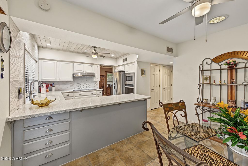 25820 S SADDLETREE Drive, Sun Lakes, AZ 85248 — photo 3