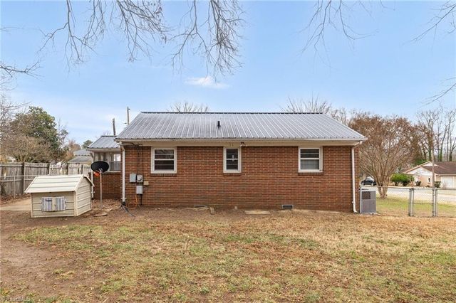 1518 Pearman Street, Reidsville, NC 27320