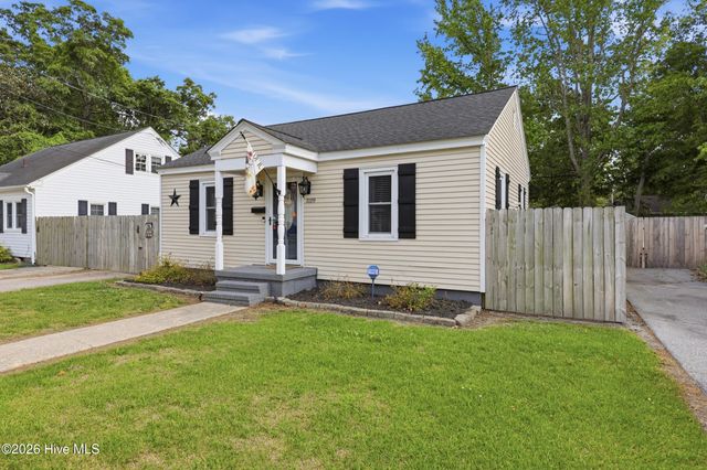 1119 W Colonial Avenue, Elizabeth City, NC 27909