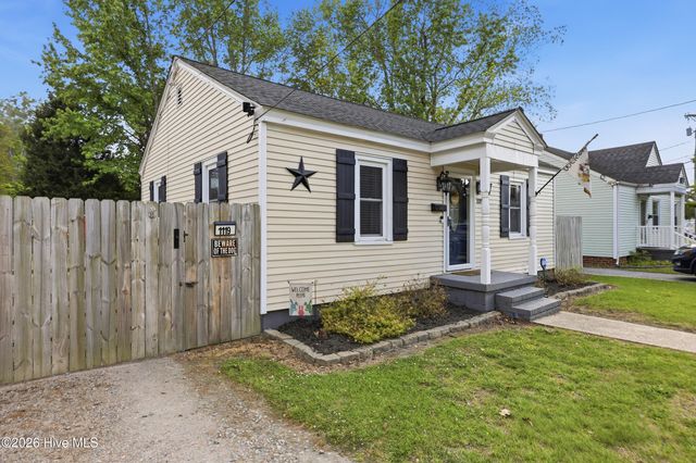 1119 W Colonial Avenue, Elizabeth City, NC 27909