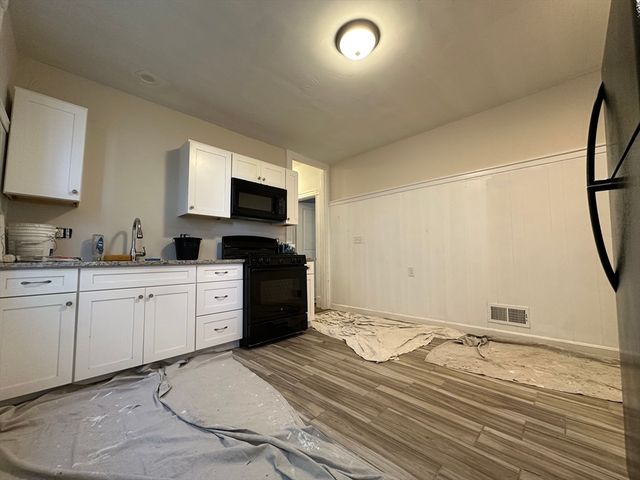 439 Winthrop St 1, Winthrop, MA 02152