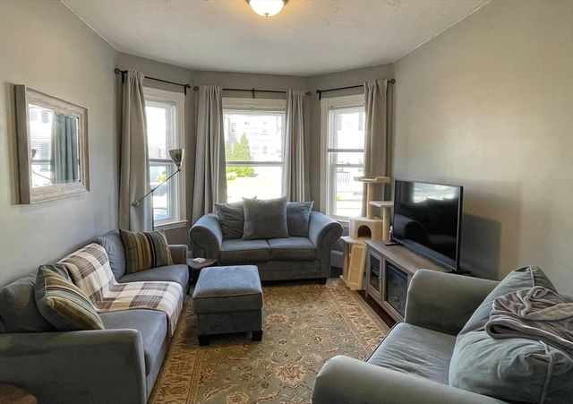 439 Winthrop St 1, Winthrop, MA 02152