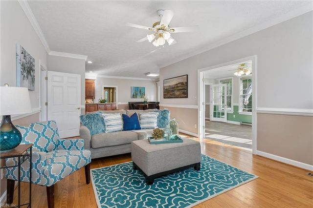 403 Meherrin RN, Yorktown, VA 23693