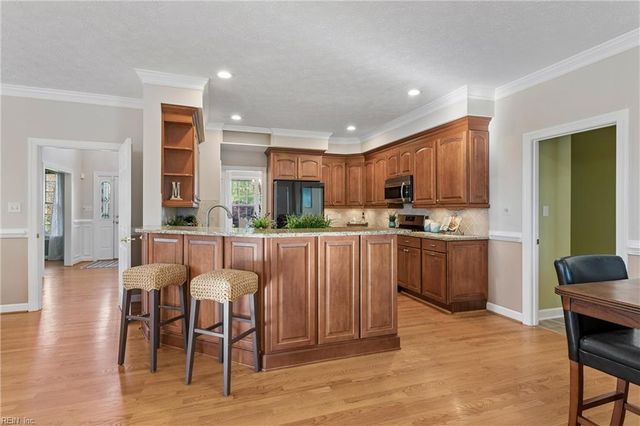 403 Meherrin RN, Yorktown, VA 23693