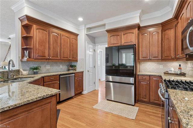403 Meherrin RN, Yorktown, VA 23693