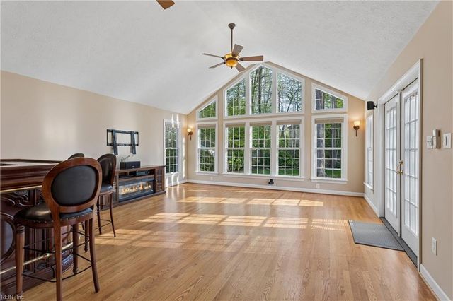 403 Meherrin RN, Yorktown, VA 23693