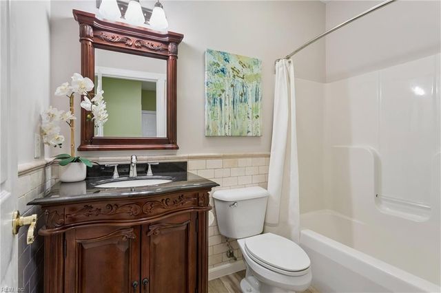 403 Meherrin RN, Yorktown, VA 23693