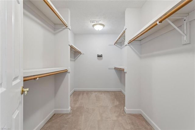 403 Meherrin RN, Yorktown, VA 23693
