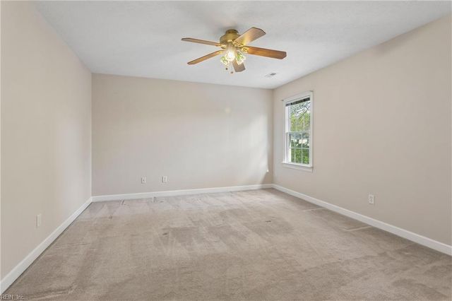 403 Meherrin RN, Yorktown, VA 23693