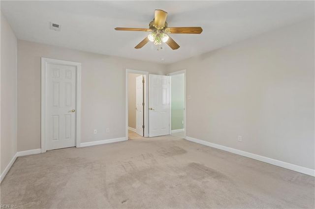 403 Meherrin RN, Yorktown, VA 23693