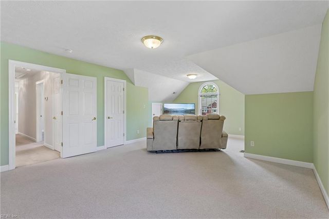 403 Meherrin RN, Yorktown, VA 23693