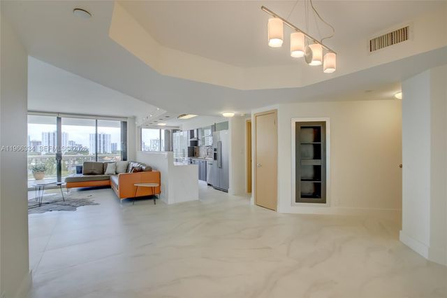 3600 Yacht Club Drive 703, Aventura, FL 33180
