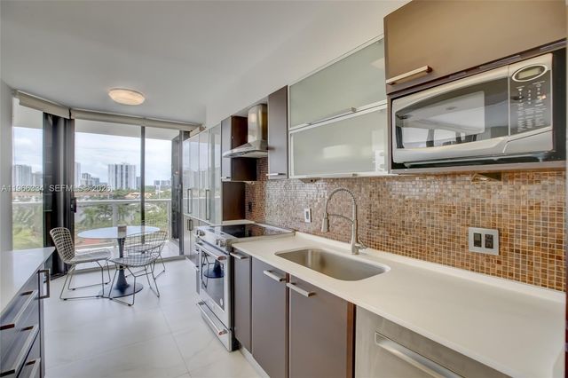 3600 Yacht Club Drive 703, Aventura, FL 33180