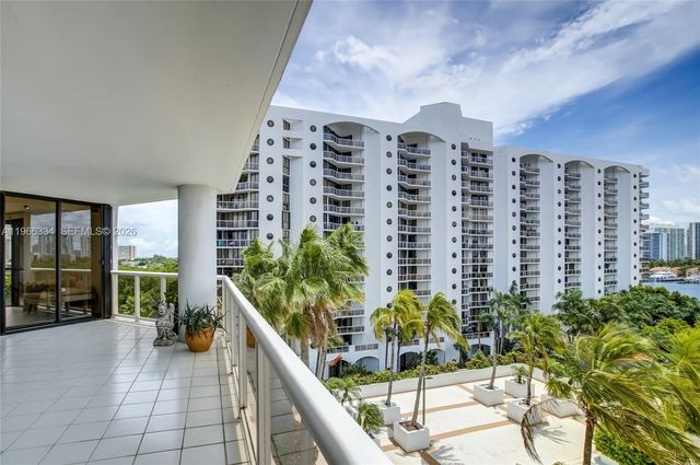3600 Yacht Club Drive 703, Aventura, FL 33180