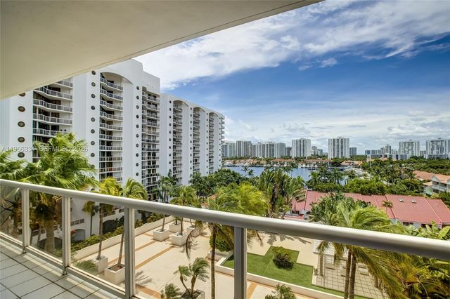 3600 Yacht Club Drive 703, Aventura, FL 33180