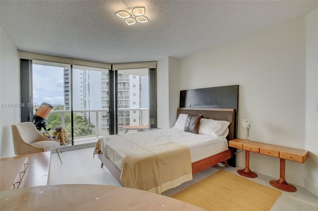3600 Yacht Club Drive 703, Aventura, FL 33180