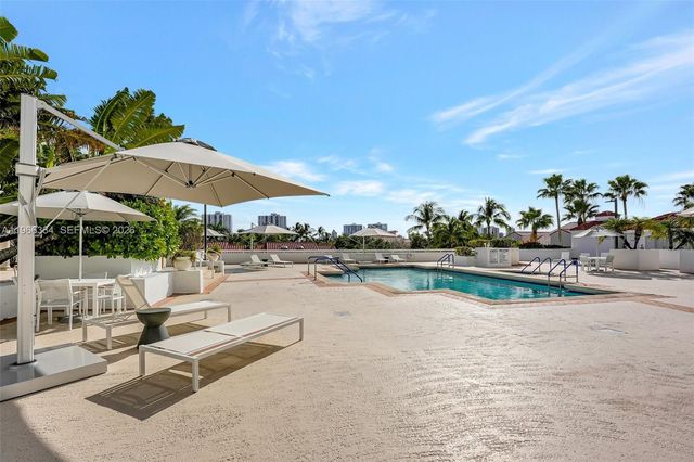 3600 Yacht Club Drive 703, Aventura, FL 33180