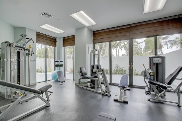 3600 Yacht Club Drive 703, Aventura, FL 33180