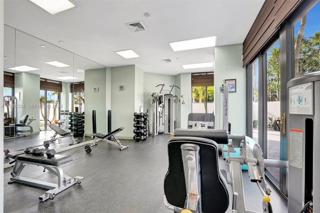 3600 Yacht Club Drive 703, Aventura, FL 33180