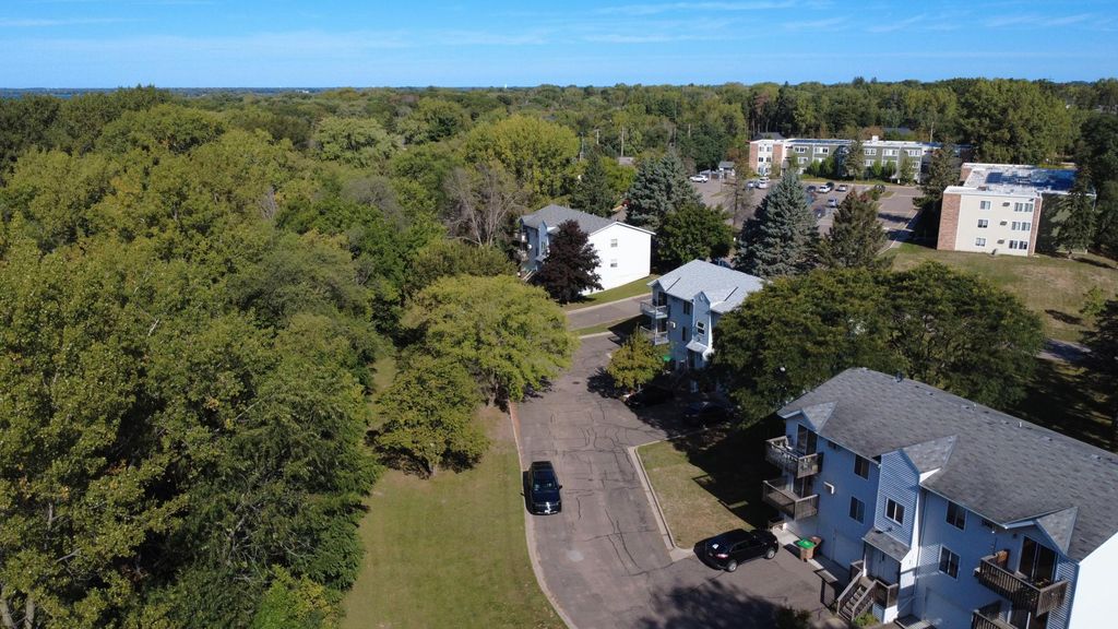 240 Hallam Avenue S, Mahtomedi, MN 55115 — photo 3