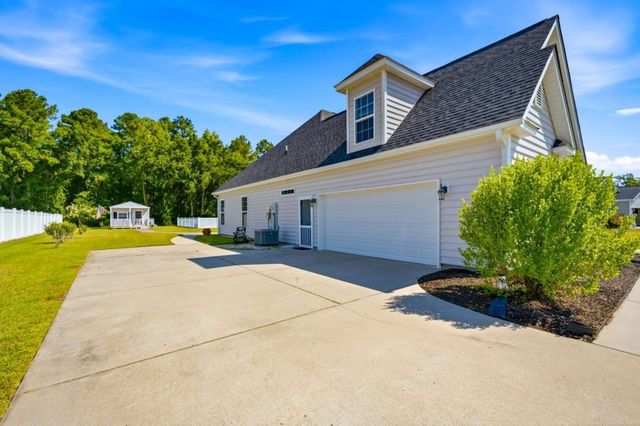 224 Vineyard Lake Circle, Conway, SC 29527