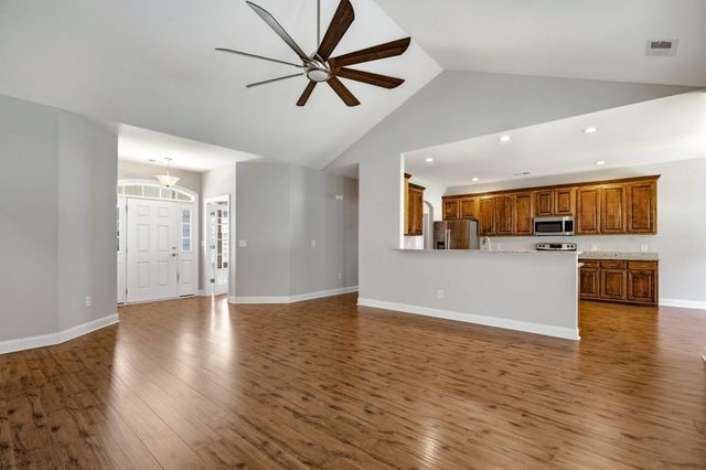 224 Vineyard Lake Circle, Conway, SC 29527