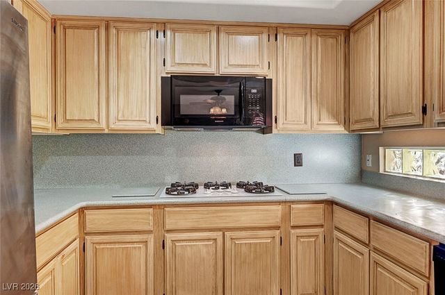 9433 Angelfish Drive, Las Vegas, NV 89117