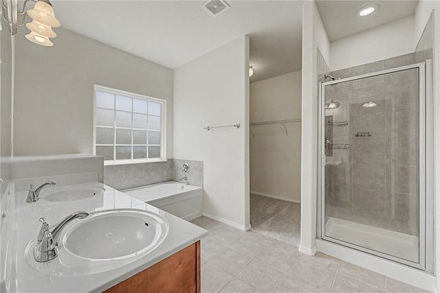 2703 Whispering Woods Court, Lowell, AR 72745