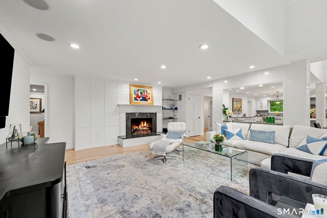 9 North Ridge Road, Westport, CT 06880