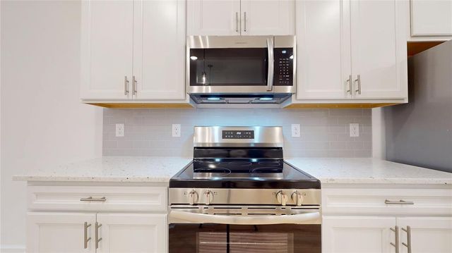 1003 Pecan Harvest Drive, Beasley, TX 77417
